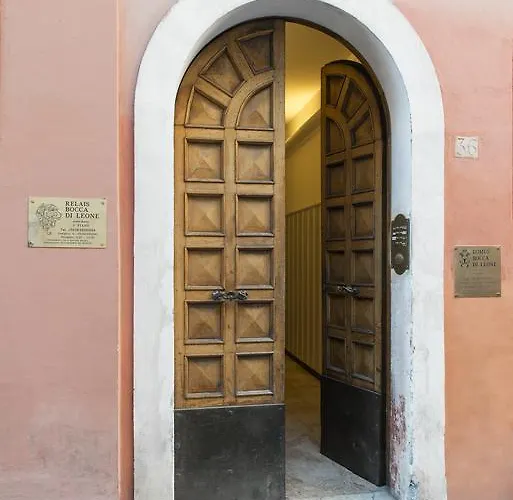 Konukevi Relais Bocca Di Leone Roma