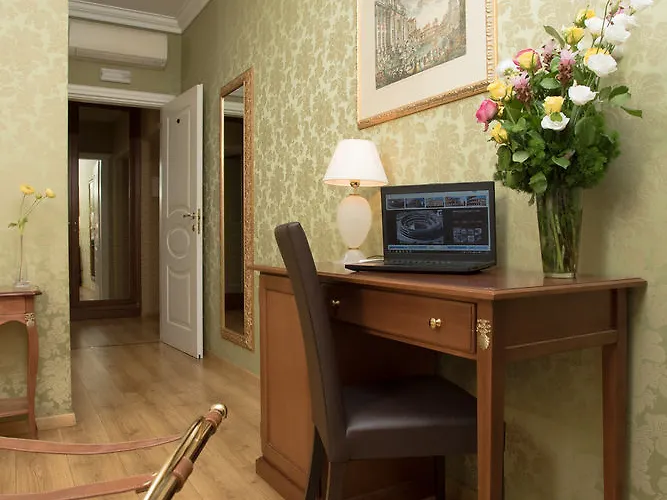 Konukevi Relais Bocca Di Leone Roma